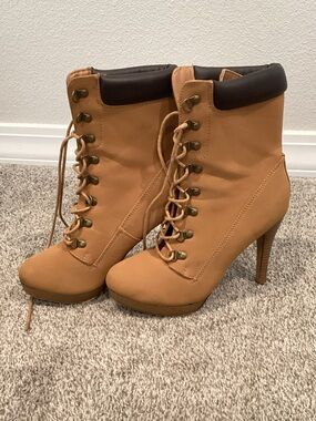Shoe Dazzle Tan Lace-Up High-Heel Ankle Booties